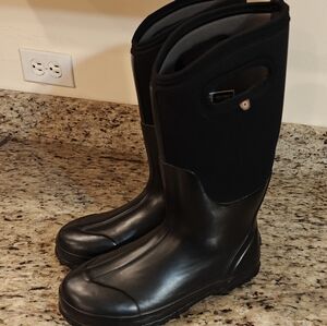 bogs Black Waterproof Boots Woman's Size 9 Very Good Condition